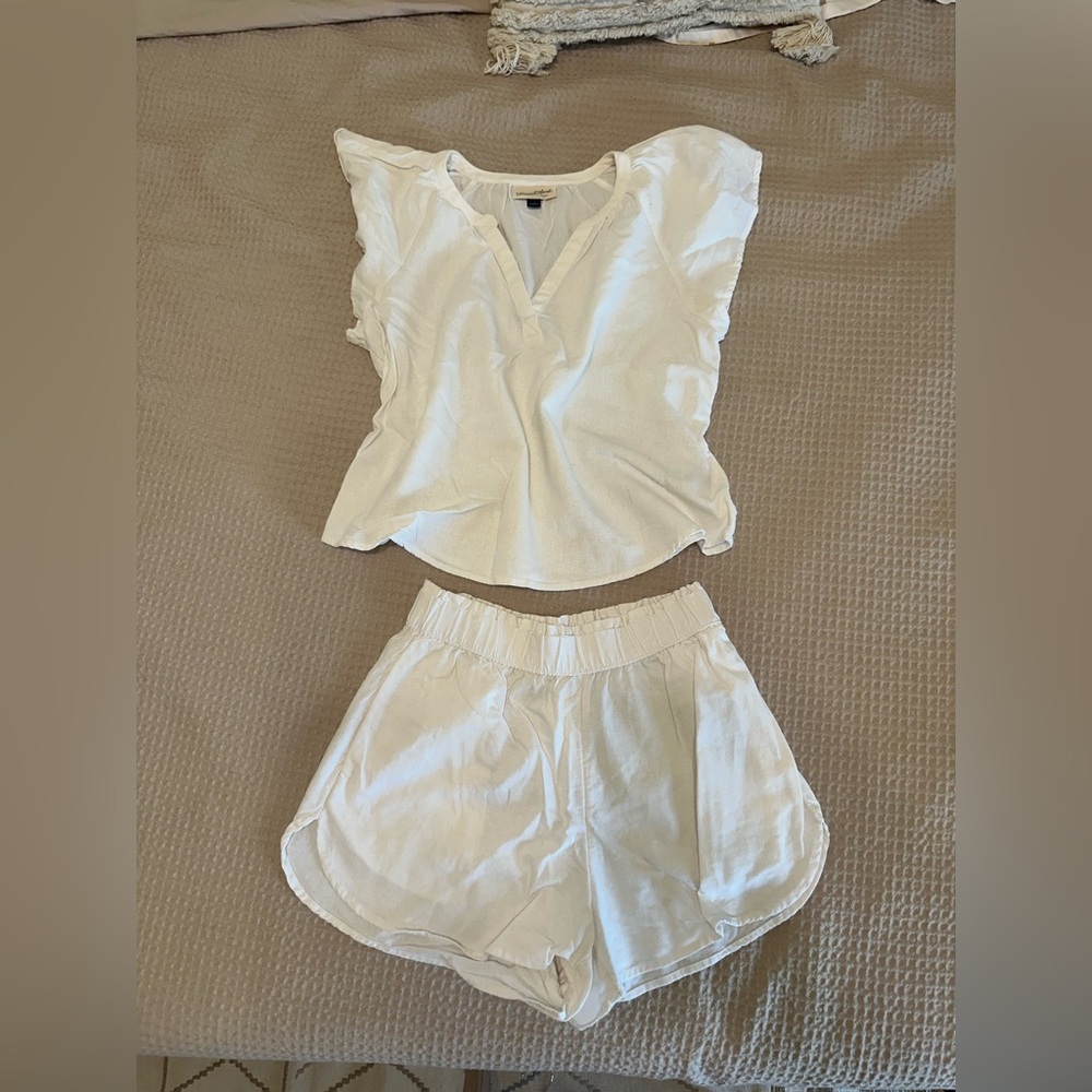 Universal Thread Cream linen set - image 1